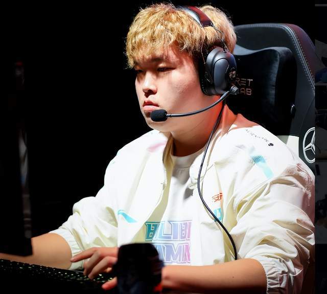 更暴露出防 更暴露出防