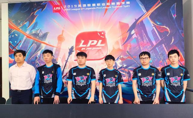 依然打進致 依然打進致