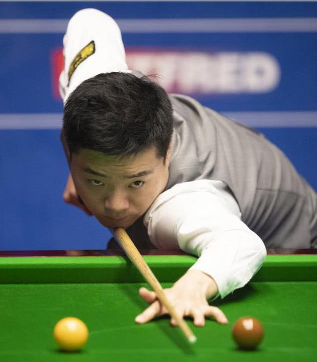 使中锋上提 使中锋上提